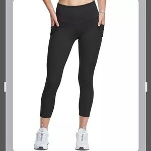 Champion Women's Sport Absolute 3/4 Leggings in Black